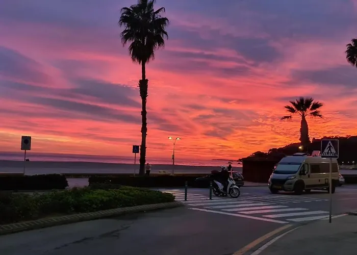 Playa Fenals Apartamento